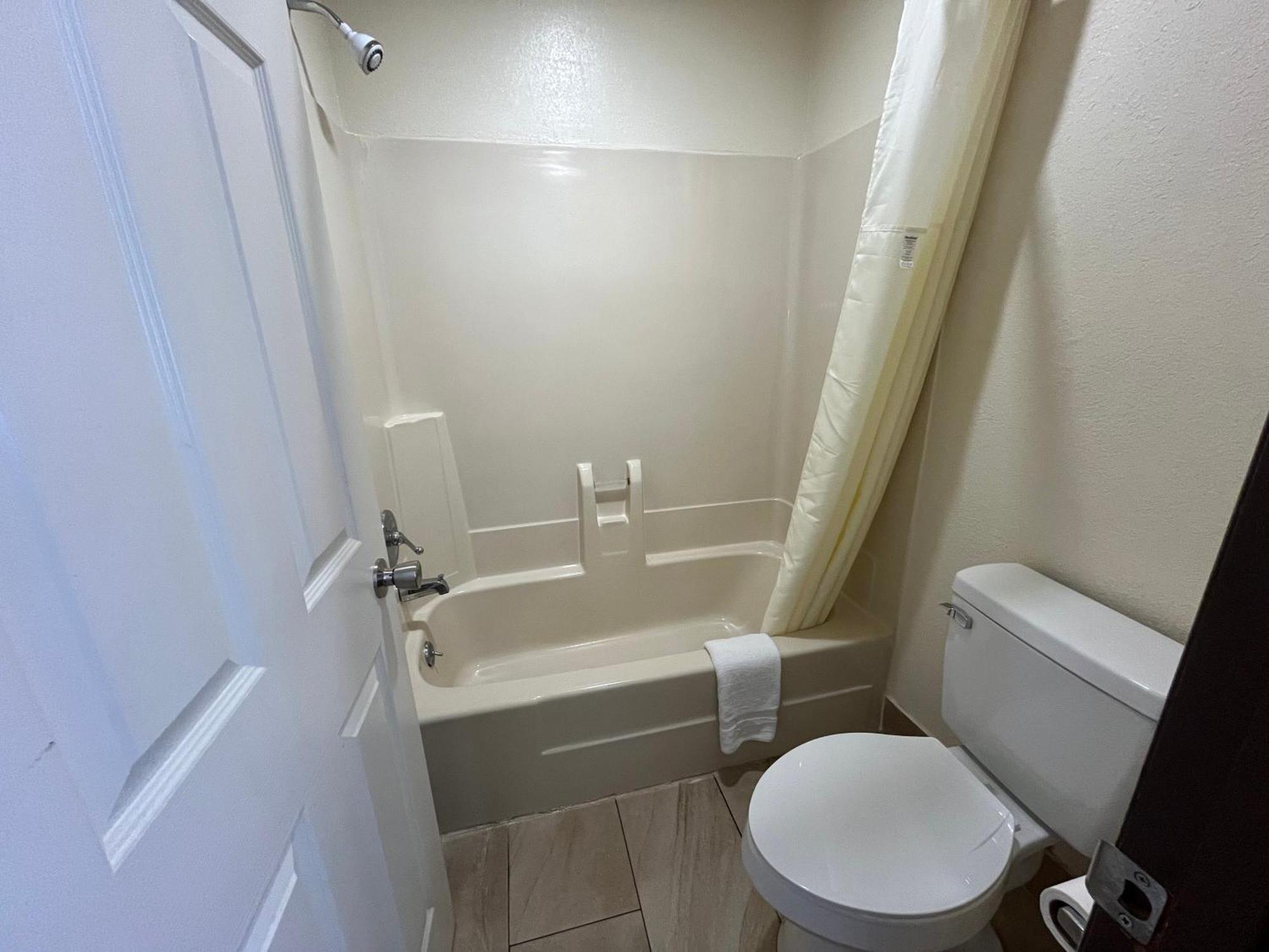 Budget Inn By Oyo Nassawadox Hwy 13 Ngoại thất bức ảnh