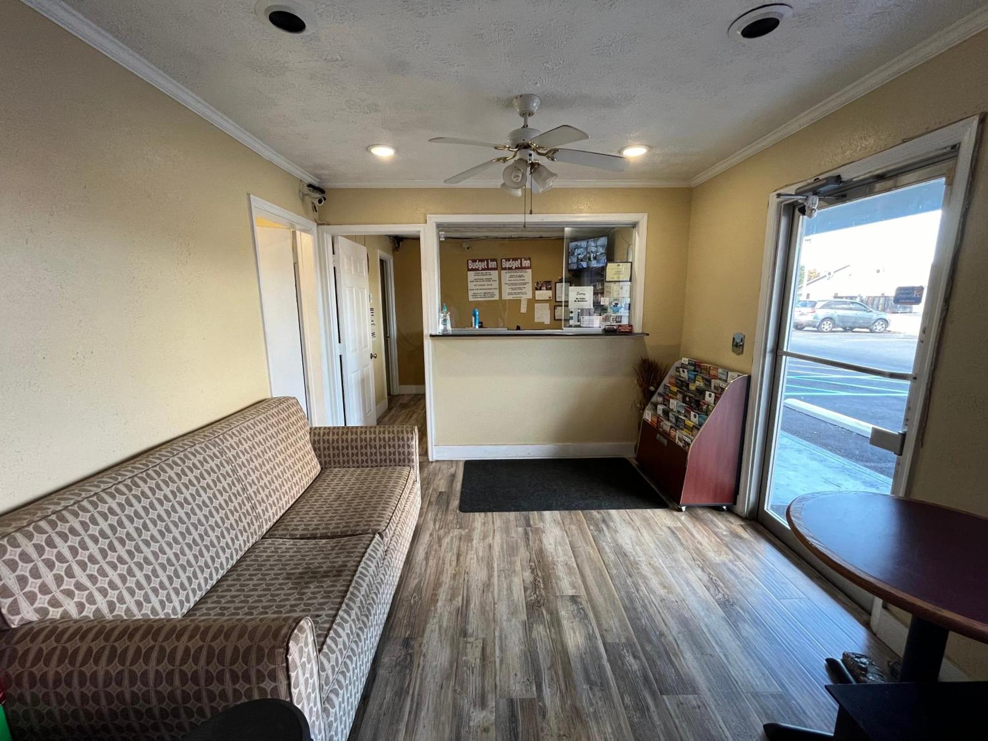 Budget Inn By Oyo Nassawadox Hwy 13 Ngoại thất bức ảnh